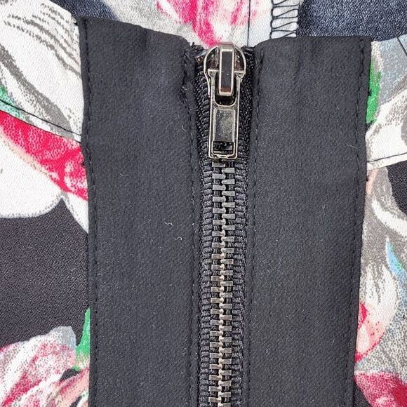 BCBGMaxAzria Women's Floral-Print Shift Dress - M - Picture 4 of 8